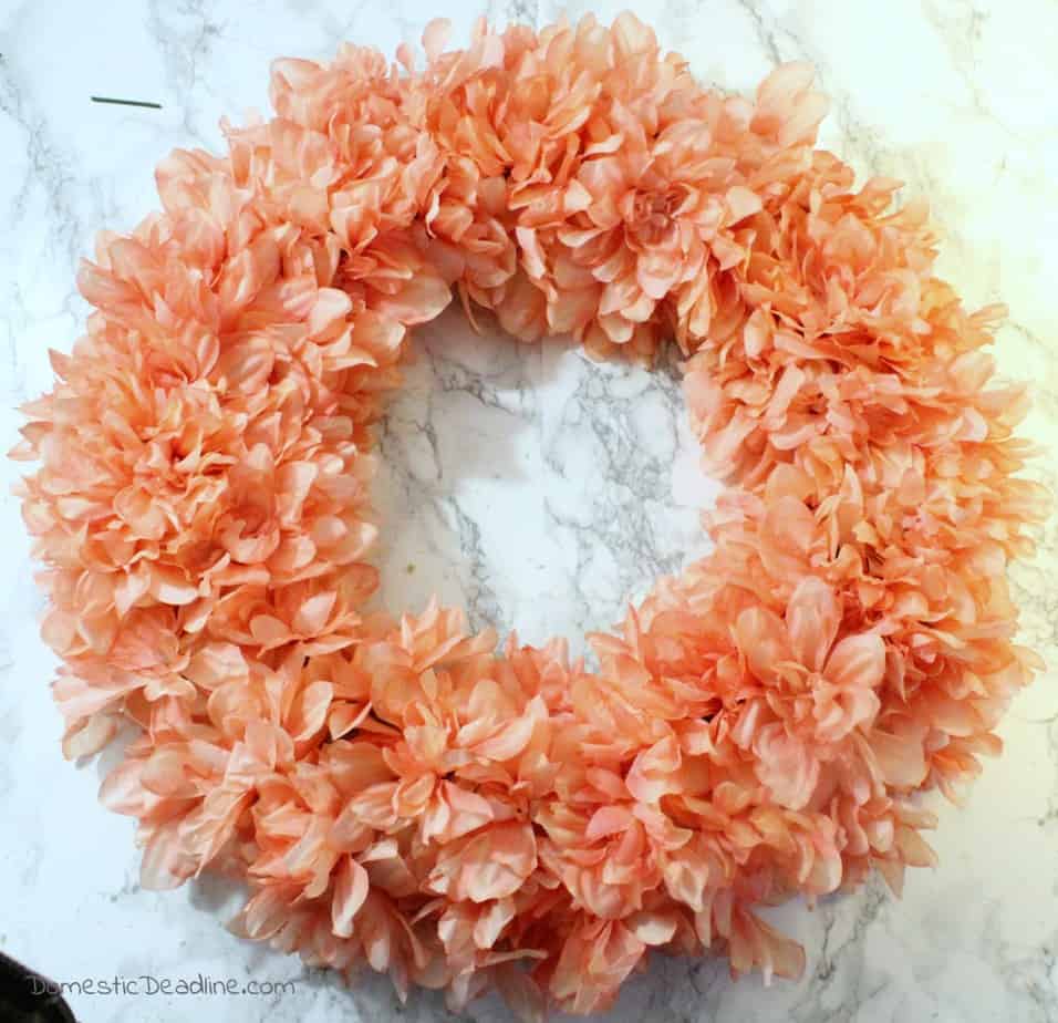 Add a punch of color with this DIY Spring Wreath - Domestic Deadline