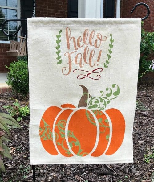 Almost 30 fall craft projects to get you inspired to create something with pumpkins, leaves, ghosts, Halloween and more! www.domesticdeadline.com