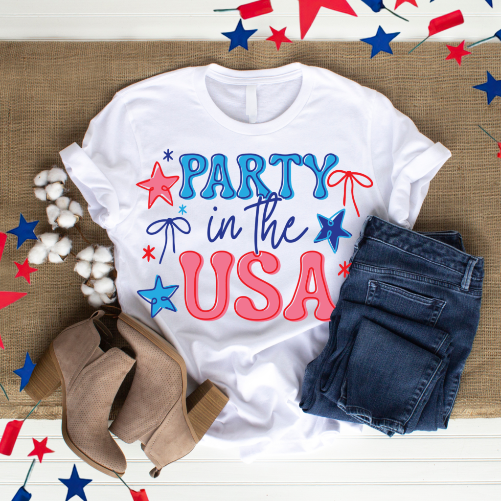 Free patriotic SVG file by Gina C. Creates — part of the SVG Design Squad blog hop.
